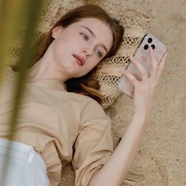 Uniq Coehl Meadow case for iPhone 14 Plus - pink - Cell phone cases and covers<<<HurtelXML