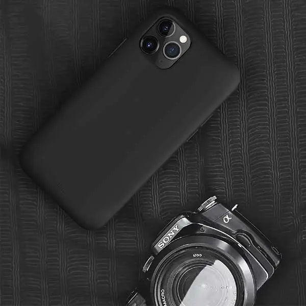 Uniq Lino Hue case for iPhone 11 Pro - black - Cell phone cases and covers<<<HurtelXML