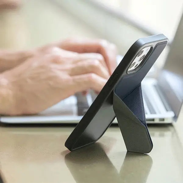 Uniq Transforma case for iPhone 12 Pro Max - gray - Cell phone cases and covers<<<HurtelXML