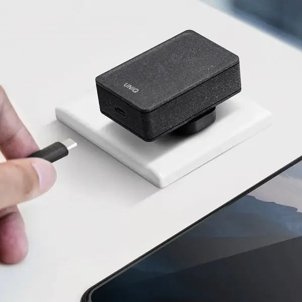 Uniq Versa Slim LITHOS Collective USB-C PD 18W wall charger + USB-C / USB-C cable - black - Cell phone USB