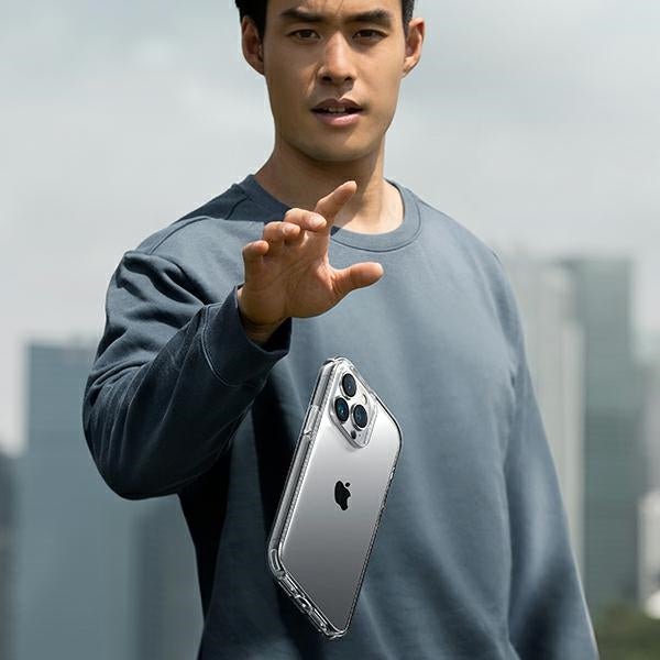 Uniq Clarion case for iPhone 14 Pro - transparent