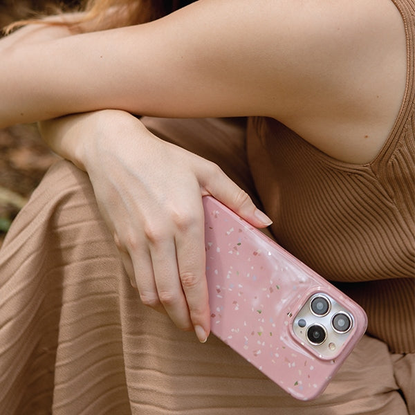 Uniq Coehl Terrazzo case for iPhone 14 Plus - pink