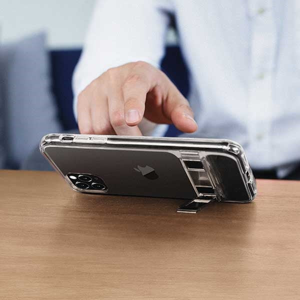 Uniq Cabrio case for iPhone 11 Pro - transparent