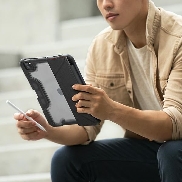 Uniq Trexa case for iPad Pro 11'' 2021/2020 - black