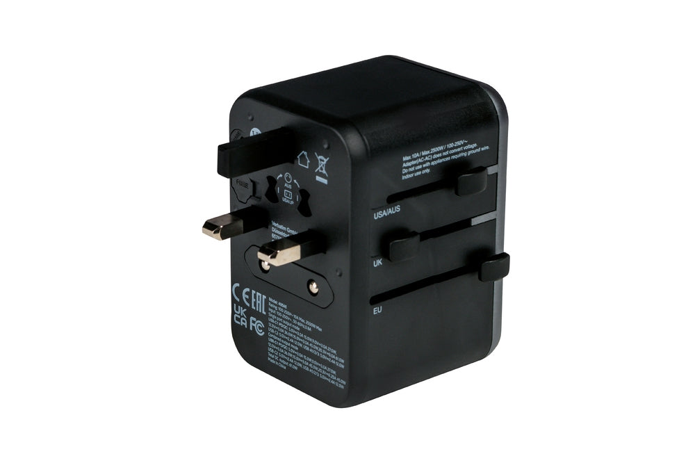 Verbatim UTA-04 Universal Travel Adapter with 1 x USB-C PD 61W & QC 3.0 / 1 x USB-C / 3 x USB-A