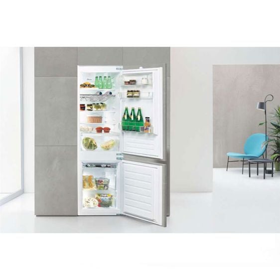 Built-in refrigerator WHIRLPOOL ART 66122, 273 l, LessFrost, 177 cm
