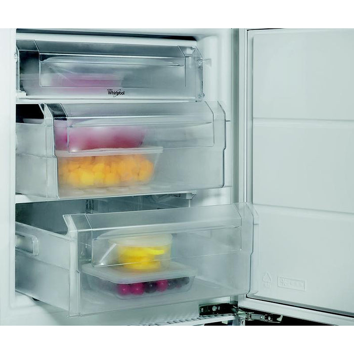 Built-in freezer WHIRLPOOL WBUFZ011