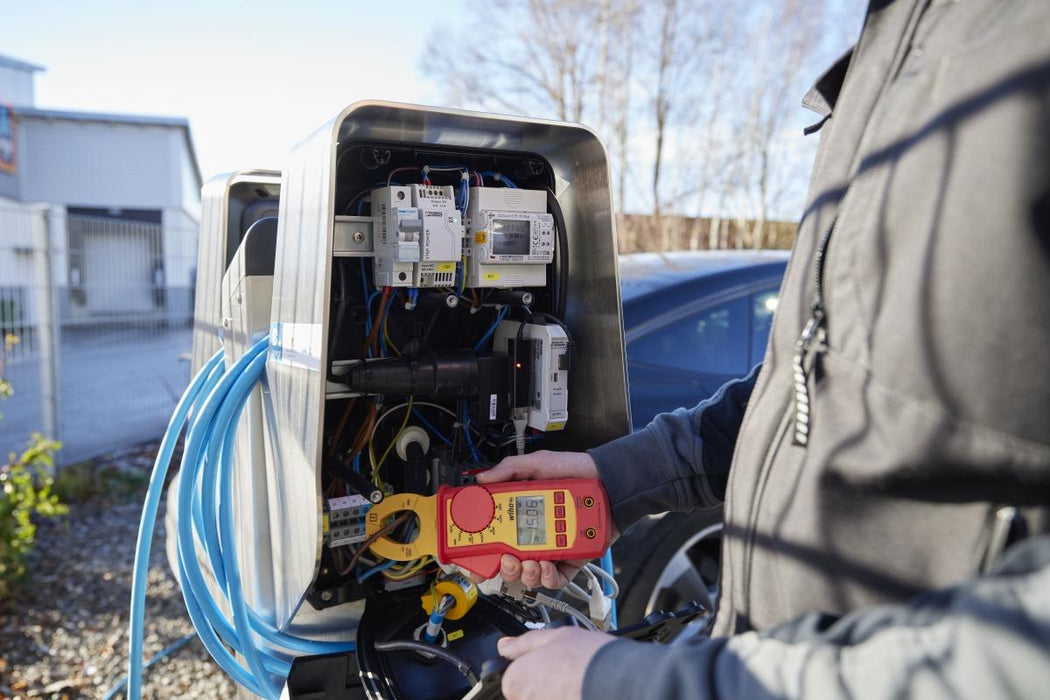 CLAMP AMPERE UP TO 1000V AC CAT IV WIHA
