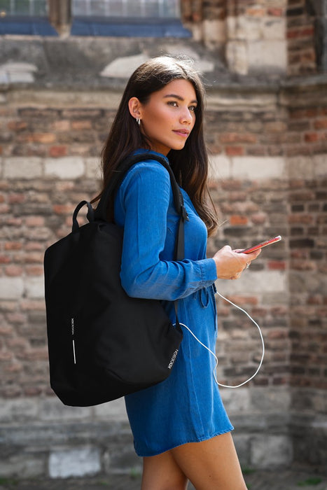 XD DESIGN ANTI-THEFT BACKPACK BOBBY SOFT BLACK P/N: P705.791