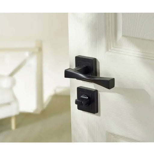 YALE VERONA DOOR HANDLE - Обков за врати<<<Обков<<<Мебели и интериор<<<Praktiker&&&Обков за врати<<<Врати и