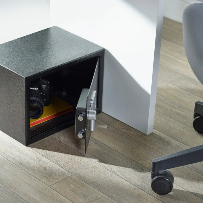 Yale YSV/250/DB2 Free Standing Safe 16.3 l Steel Black - Safes and cassettesARB-SEJ<<<Office suppliesARB<<<ActionPL