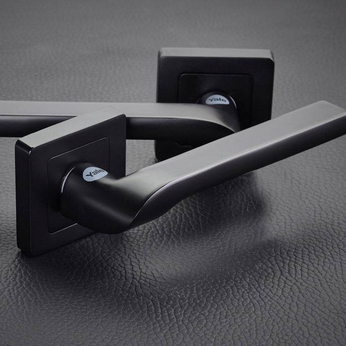 YALE SIENA DOOR HANDLE